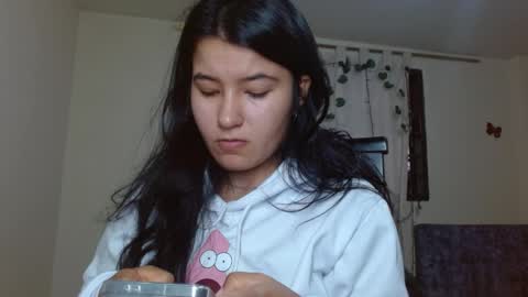 Snapshot of trebol_4 chatting on 06/08/26, 04:40 trebol_4 online show from 06/08/26, 04:40