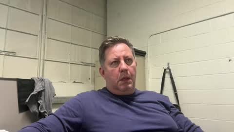 Snapshot of treborinthesky chatting on 09/27/25, 03:06 treborinthesky online show from 09/27/25, 03:06