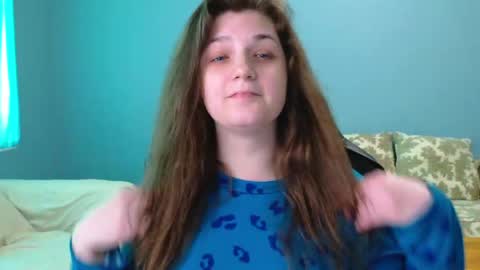 Snapshot of treejeanne chatting on 04/16/26, 10:34 TreeJeanne online show from 04/16/26, 10:34