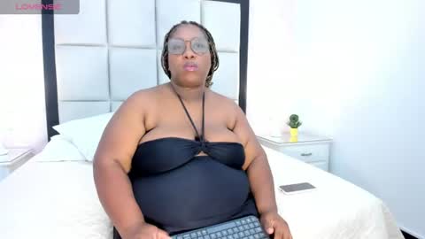 Treisy Vixen big ass online show from 06/22/26, 03:19