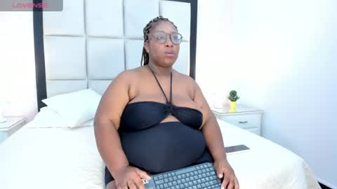 Treisy Vixen big ass online show from 06/22/26, 03:25