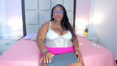 Treisy Vixen big ass online show from 07/23/26, 03:15