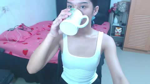 STEPHANiE online show from 11/23/25, 04:45