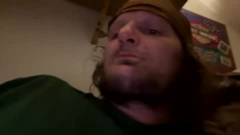 Snapshot of trentlovesitintheass chatting on 11/23/25, 08:47 trentlovesitintheass online show from 11/23/25, 08:47