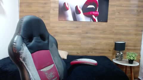 Snapshot of trevor_mob chatting on 05/01/26, 07:18 trevor_mob online show from 05/01/26, 07:18