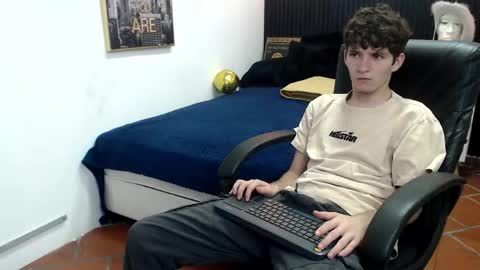 Snapshot of trevor_mob chatting on 06/02/26, 02:30 trevor_mob online show from 06/02/26, 02:30