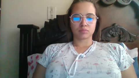 triana_bell online show from 12/01/24, 05:24