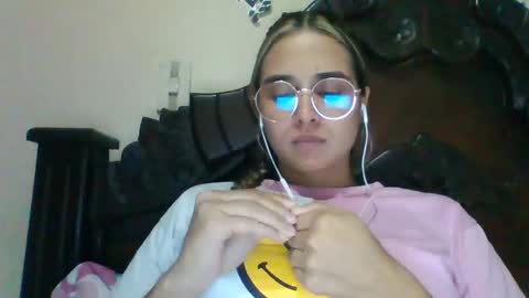 triana_bell online show from 12/11/24, 02:41