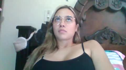 triana_bell online show from 12/14/24, 09:35