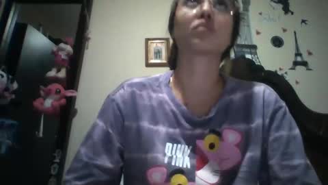 triana_bell online show from 12/19/24, 11:03