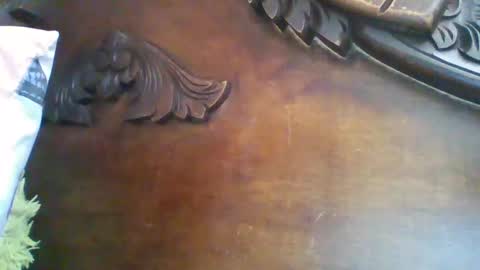 triana_bell online show from 02/16/25, 04:32