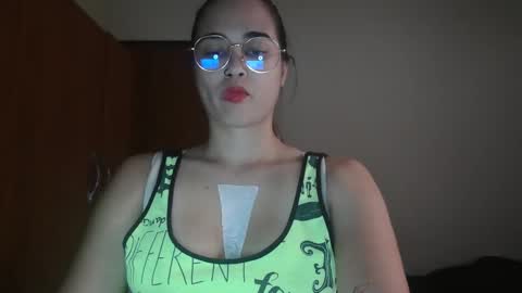 triana_bell online show from 02/10/26, 07:18