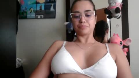 triana_bell online show from 07/28/26, 08:12