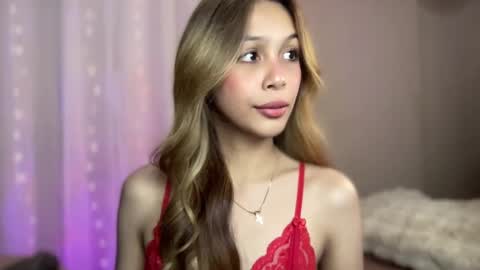 Snapshot of triana_ortega chatting on 12/21/24, 08:00 Triana online show from 12/21/24, 08:00