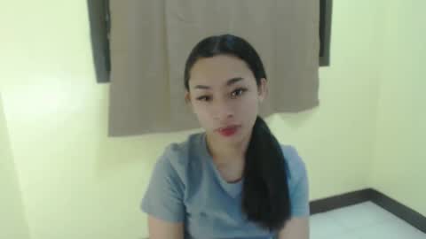 tricia_slut online show from 03/07/25, 09:40