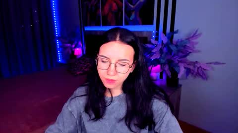 Snapshot of triciadaisy chatting on 05/09/26, 02:50 TriciaDaisy online show from 05/09/26, 02:50