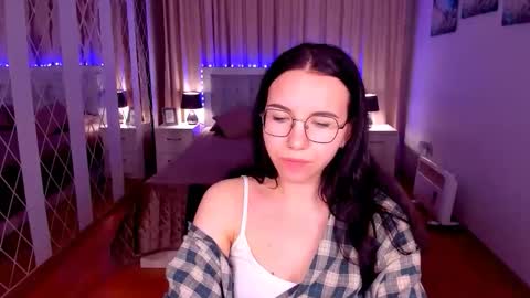 Snapshot of triciadaisy chatting on 05/16/26, 03:36 TriciaDaisy online show from 05/16/26, 03:36