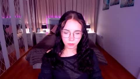 TriciaDaisy online show from 06/21/26, 05:10
