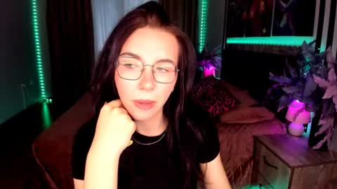 TriciaDaisy online show from 06/28/26, 05:24