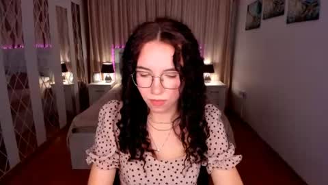 TriciaDaisy online show from 07/14/26, 10:32