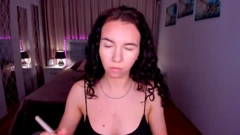 TriciaDaisy online show from 07/25/26, 04:10