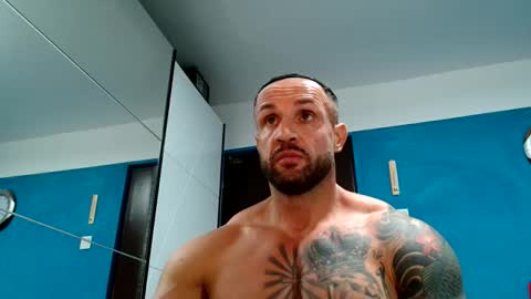 tridentmuscles online show from 10/10/25, 10:42