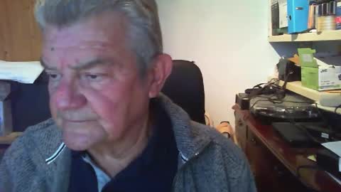 Snapshot of triggerfinger1 chatting on 01/08/26, 03:47 Steve online show from 01/08/26, 03:47