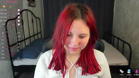 Trina online show from 03/08/25, 01:17