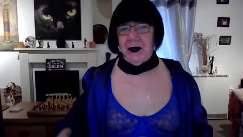 Snapshot of trinity1011 chatting on 02/24/26, 08:12 trinity1011 online show from 02/24/26, 08:12