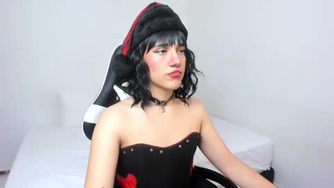 Triny online show from 12/24/24, 11:06
