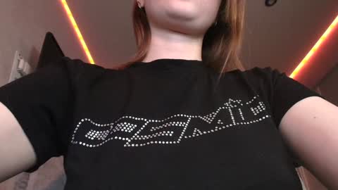 Snapshot of tripleprinces chatting on 02/01/25, 05:05 tripleprinces online show from 02/01/25, 05:05