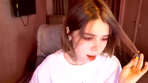 Snapshot of tripleprinces chatting on 11/25/25, 05:24 tripleprinces online show from 11/25/25, 05:24