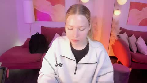 Tasya online show from 10/17/25, 01:25