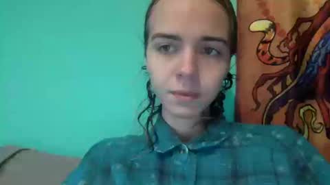 Snapshot of trippybb222 chatting on 10/12/25, 06:40 trippybb222 online show from 10/12/25, 06:40