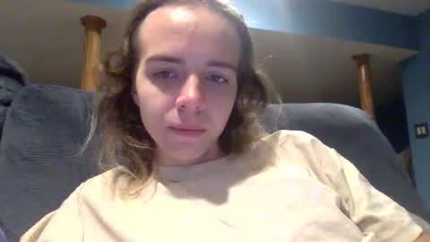 Snapshot of trippybb222 chatting on 10/16/25, 09:49 trippybb222 online show from 10/16/25, 09:49