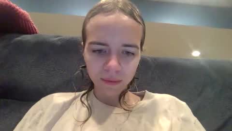 trippybb222 online show from 11/14/25, 02:49