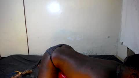 Trisboo5 online show from 01/24/25, 04:17