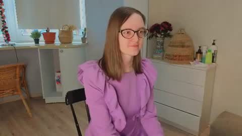 Viola online show from 06/10/26, 04:34