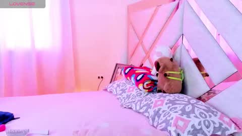 Snapshot of trissha_xk1 chatting on 10/31/25, 01:56 Trissha online show from 10/31/25, 01:56