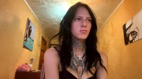 Snapshot of tristalevy chatting on 10/05/25, 06:12  Sofa Im new here and so far I do not take off the panties online show from 10/05/25, 06:12
