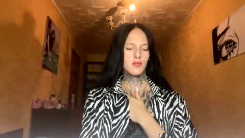 Snapshot of tristalevy chatting on 10/23/25, 03:22  Sofa Im new here and so far I do not take off the panties online show from 10/23/25, 03:22