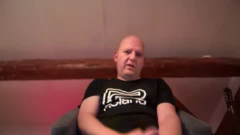 Triton online show from 10/05/25, 02:59