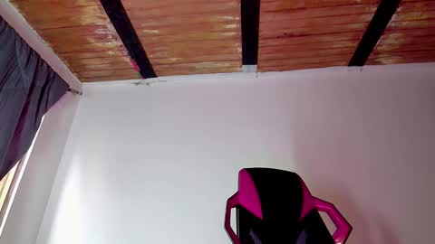 Snapshot of trix_ebony chatting on 11/06/25, 08:10 trix_ebony online show from 11/06/25, 08:10