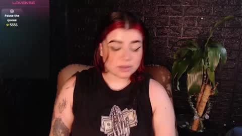 trixxiee_ online show from 12/14/24, 02:45