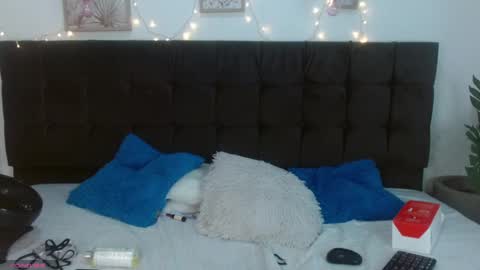trixy_as online show from 01/20/25, 06:53