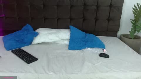 trixy_as online show from 01/21/25, 03:54