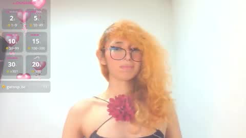 Snapshot of trixy_roses chatting on 12/13/25, 07:53 Trixy Rose online show from 12/13/25, 07:53