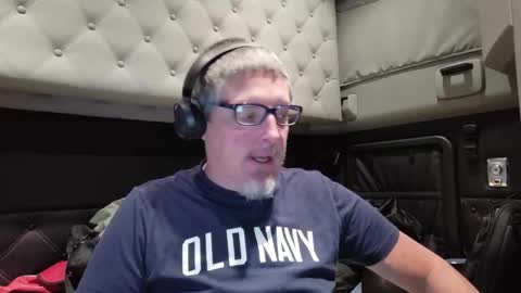 Snapshot of trkdrvr4you chatting on 11/04/25, 01:48 TiggerLover73 online show from 11/04/25, 01:48