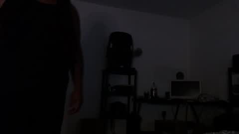 Snapshot of trmdstrong chatting on 10/18/25, 08:59 Trmdstrong online show from 10/18/25, 08:59