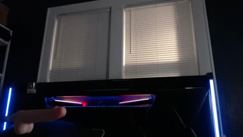 Snapshot of trmdstrong chatting on 10/20/25, 04:35 Trmdstrong online show from 10/20/25, 04:35